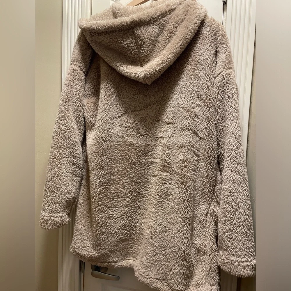 NWT COMFY & WARM HOODED JACKET - Picture 2 of 2